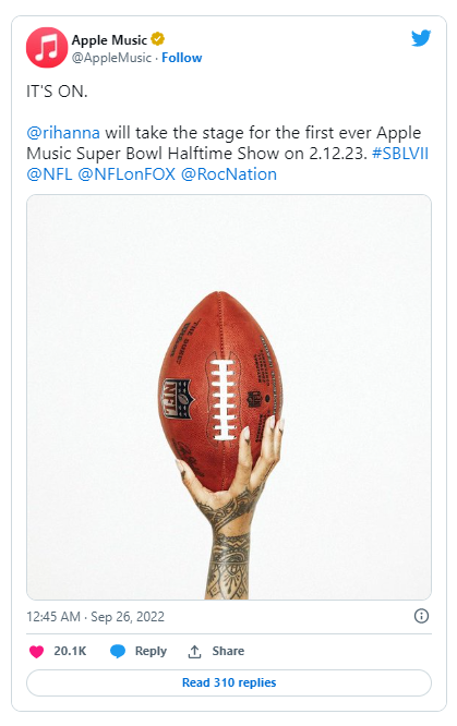Rihanna Performing at NFL Super Bowl